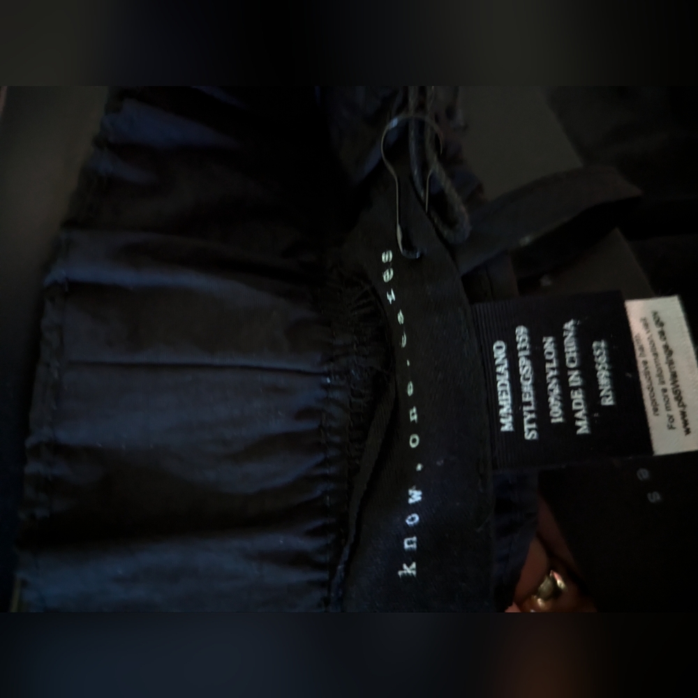 Nylon Cargo Pants Know One Cares - Picture 3 of 5